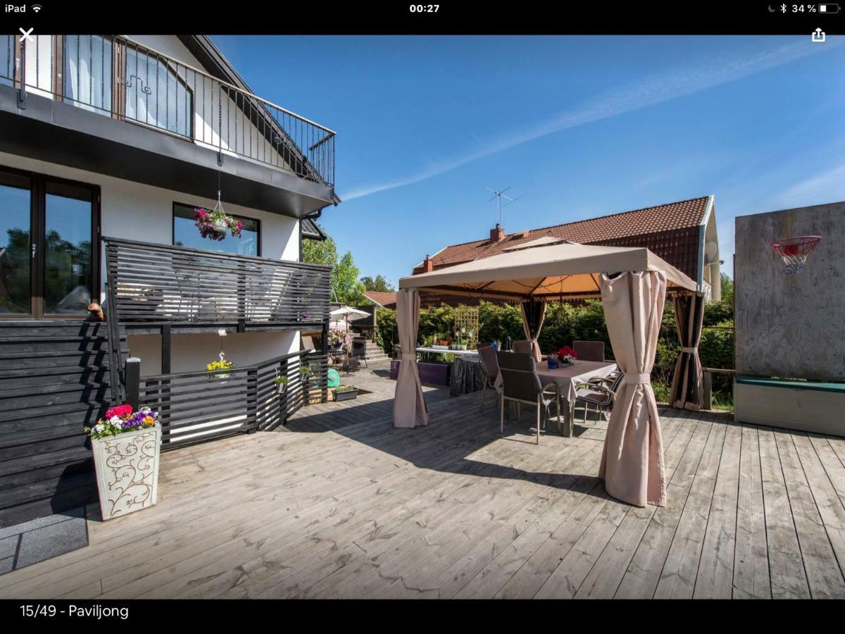 Lagenhet I Villa Pa Fornudden Tyreso Exterior foto